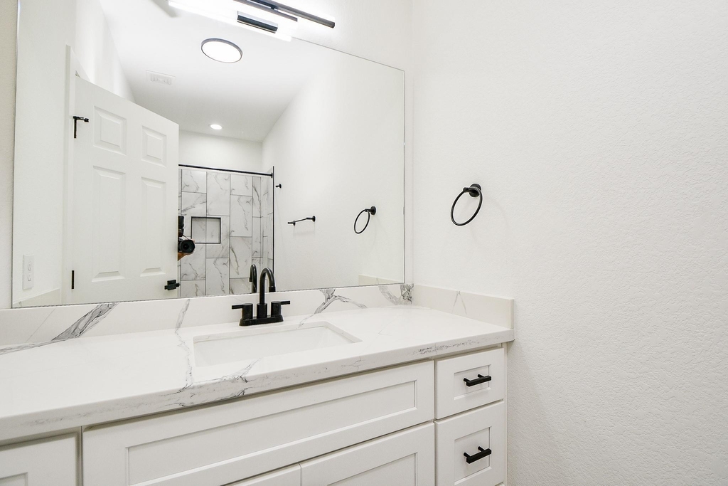 9734 Pelsey Street - Photo 15