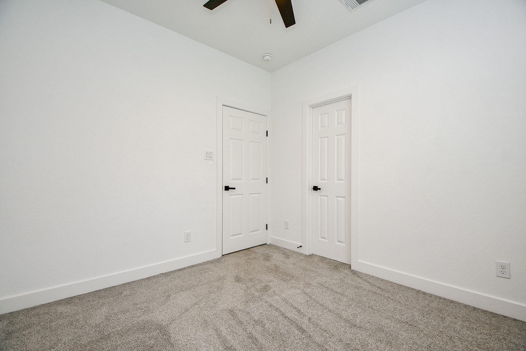 9734 Pelsey Street - Photo 19