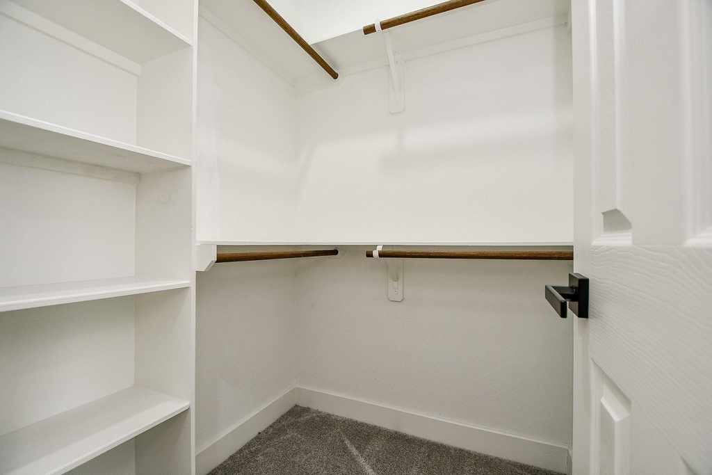 9734 Pelsey Street - Photo 16