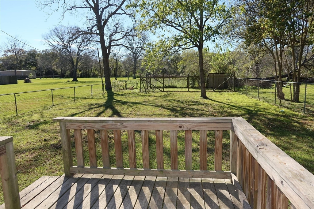 5122 Avenue L - Photo 9