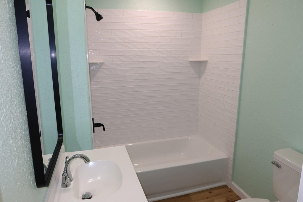 5122 Avenue L - Photo 7