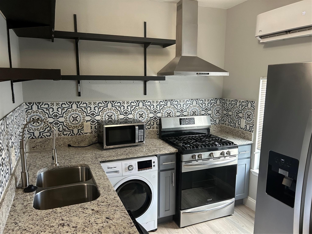5105 Sherman Street - Photo 2