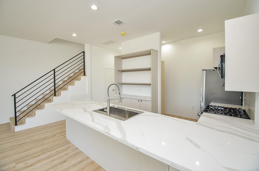 15000 S Richmond Avenue - Photo 17