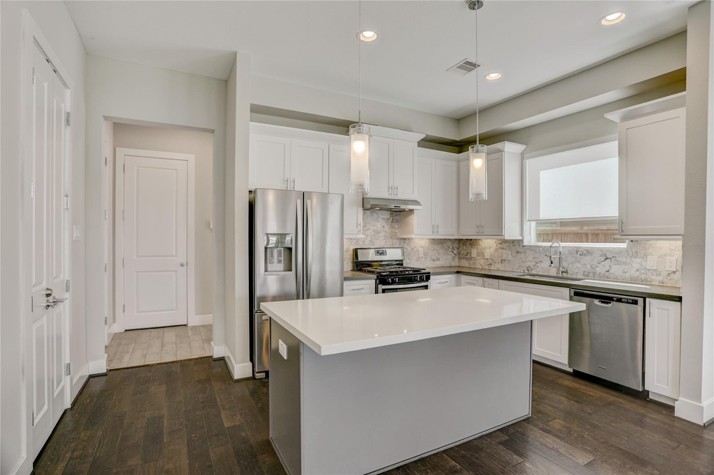 2413 Chapman Street - Photo 3