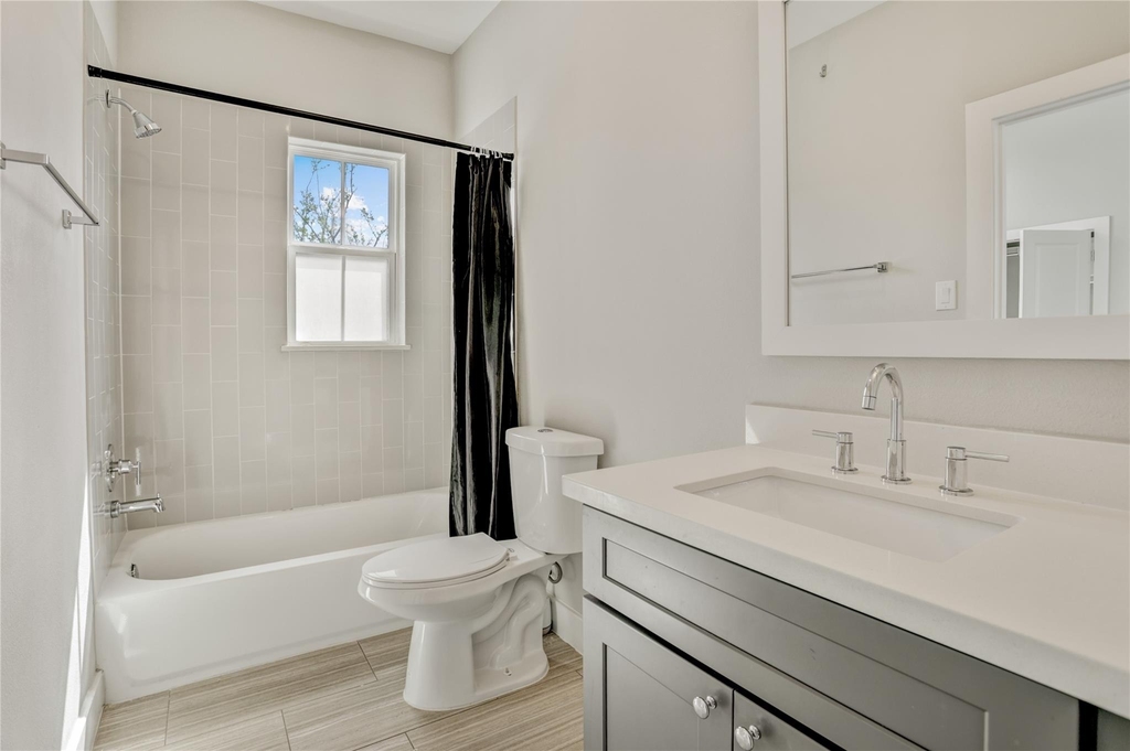 2413 Chapman Street - Photo 12
