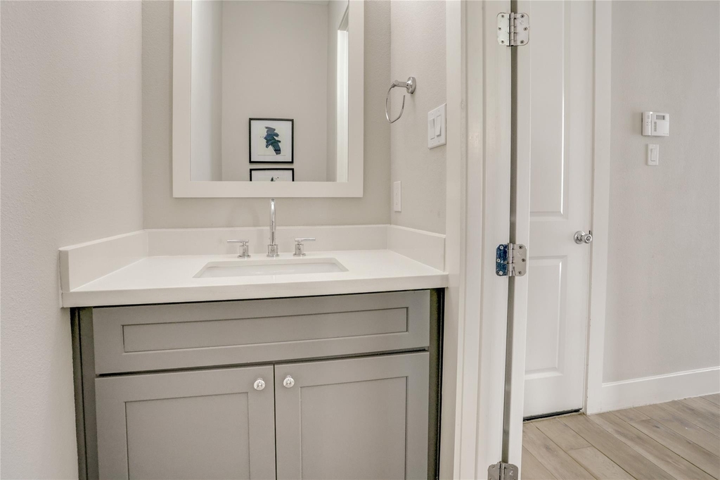 2413 Chapman Street - Photo 6