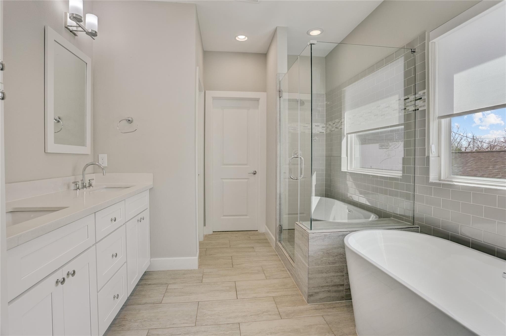 2413 Chapman Street - Photo 8