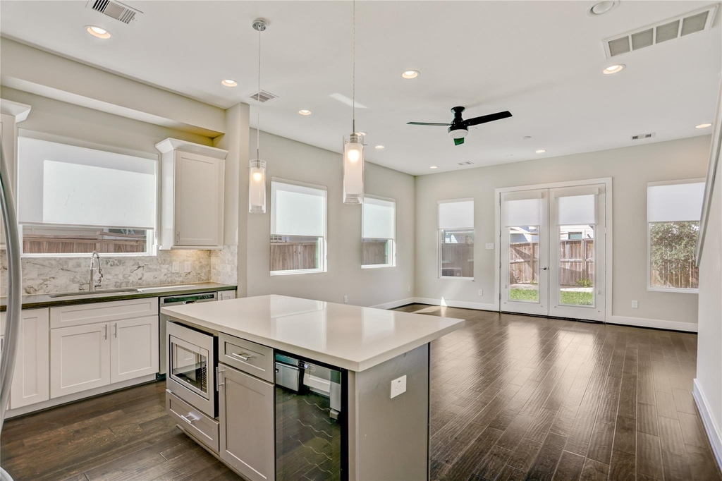 2413 Chapman Street - Photo 2