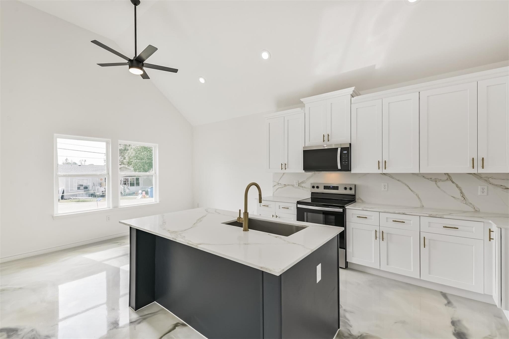 16922 W Forrestal - Photo 7