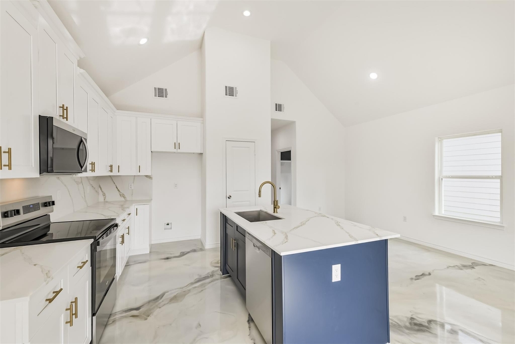 16922 W Forrestal - Photo 8