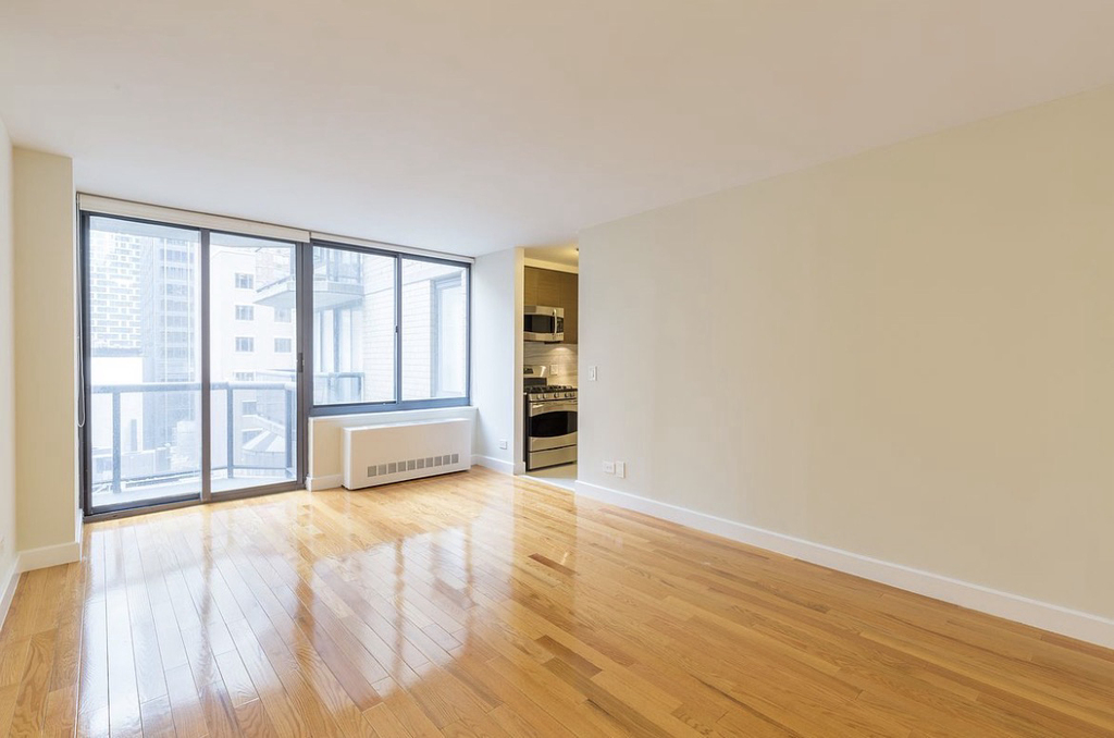 West 48th Street - Photo 0