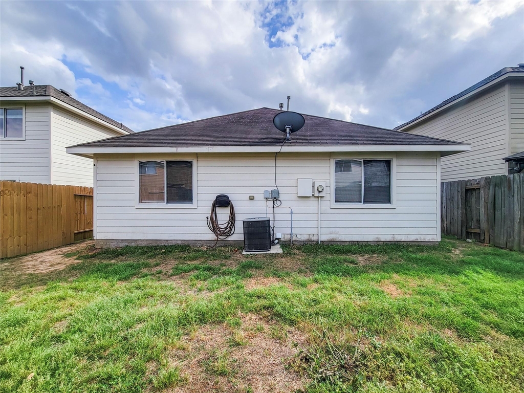 7206 Cool Springs Court - Photo 12