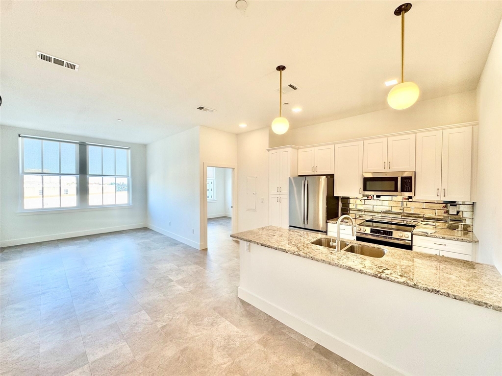 2102 Mechanic Street - Photo 0
