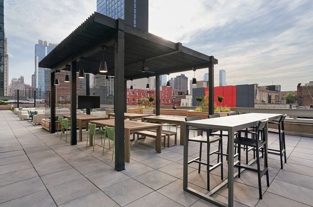 West 47th Street - Photo 6