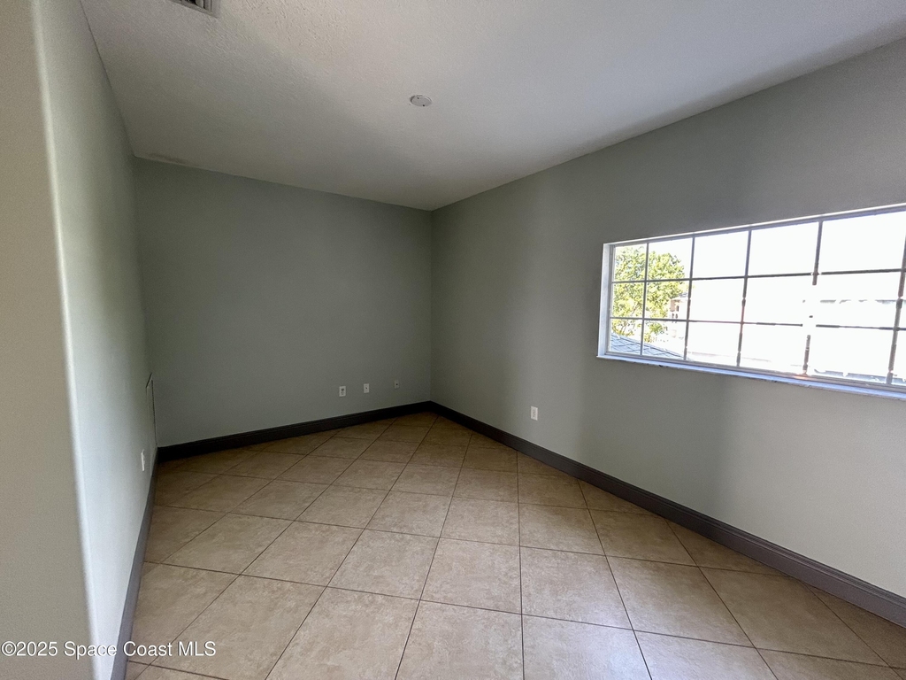 910 Twisting Branch Court - Photo 11