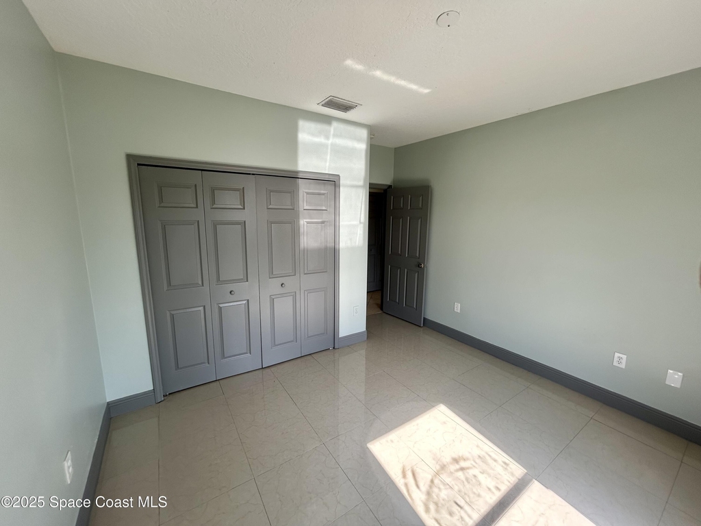 910 Twisting Branch Court - Photo 16