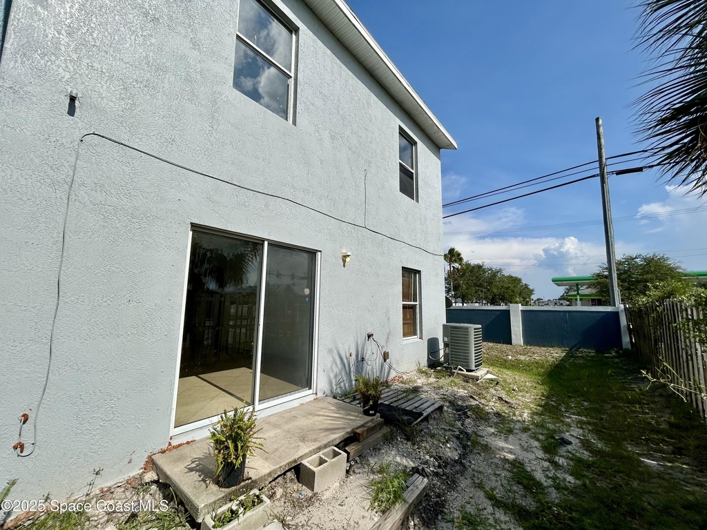 910 Twisting Branch Court - Photo 2