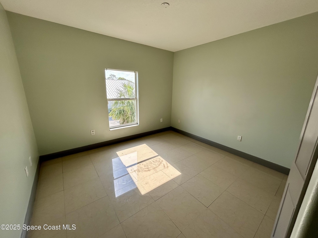 910 Twisting Branch Court - Photo 17