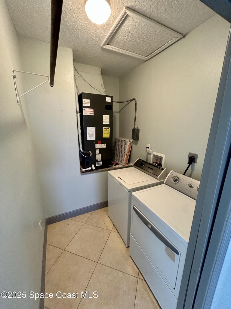 910 Twisting Branch Court - Photo 18