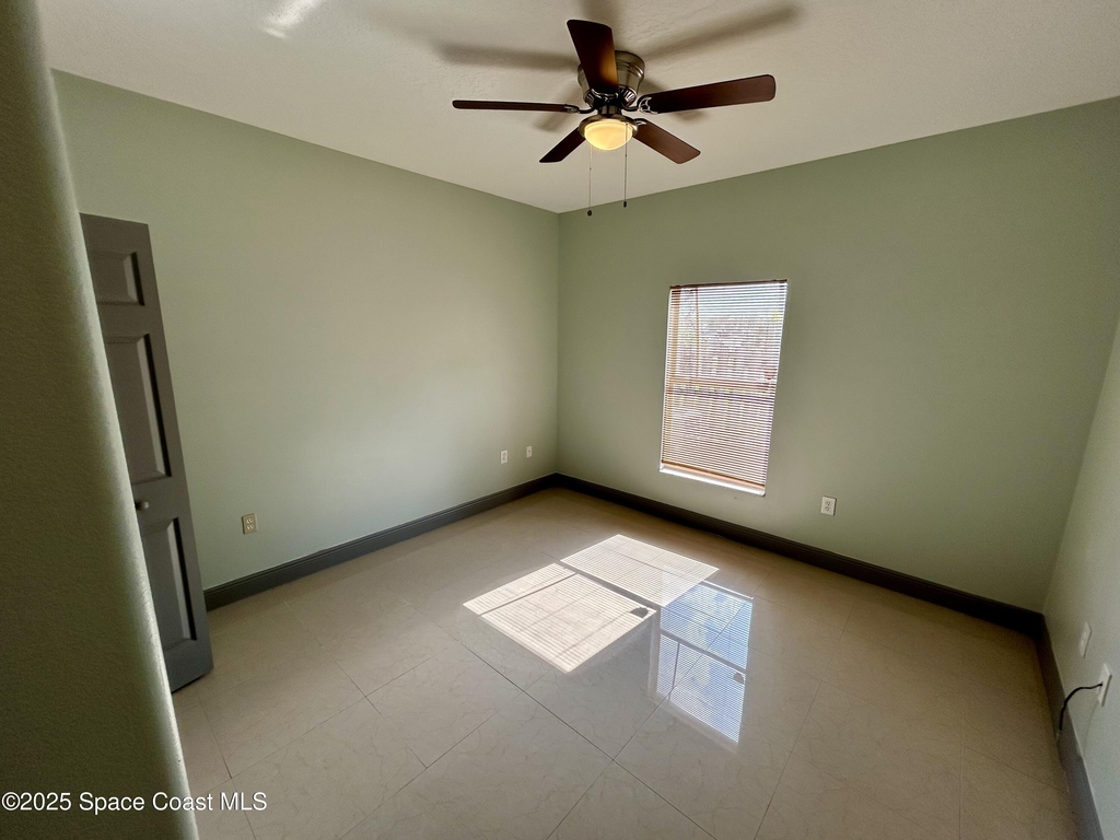910 Twisting Branch Court - Photo 8