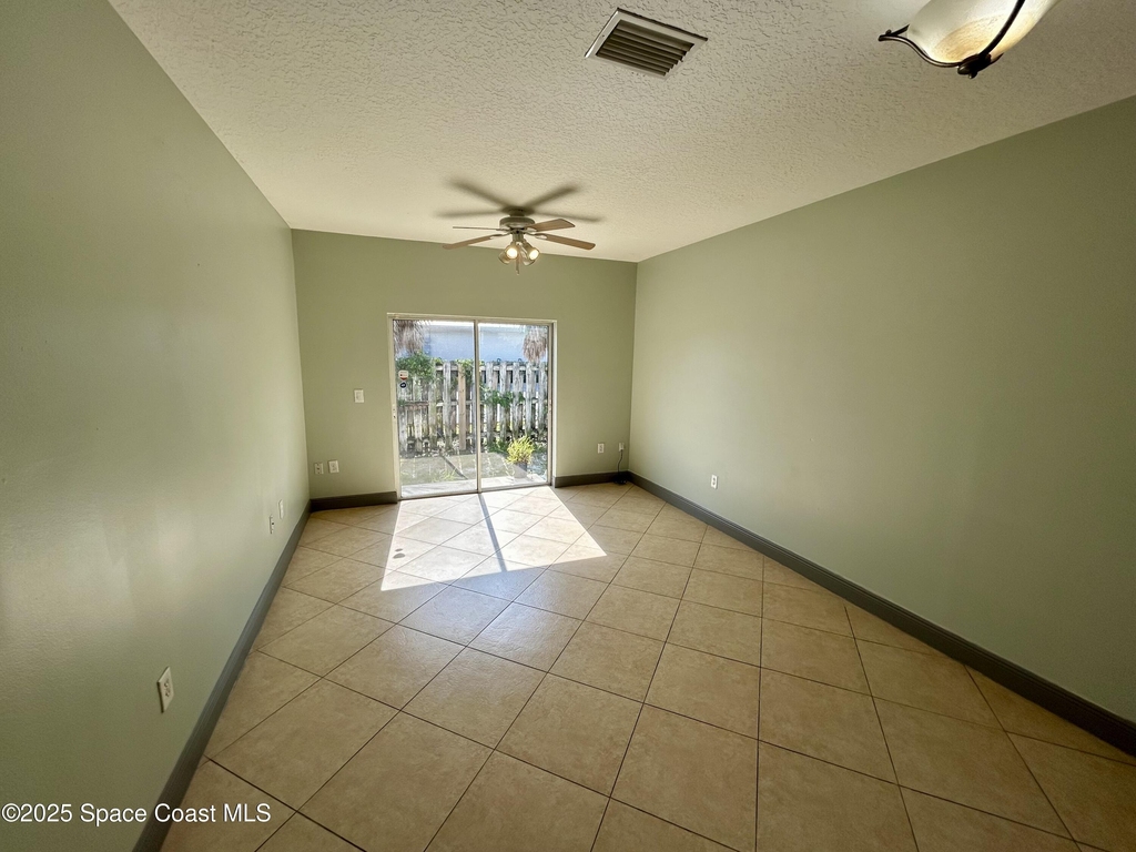 910 Twisting Branch Court - Photo 5