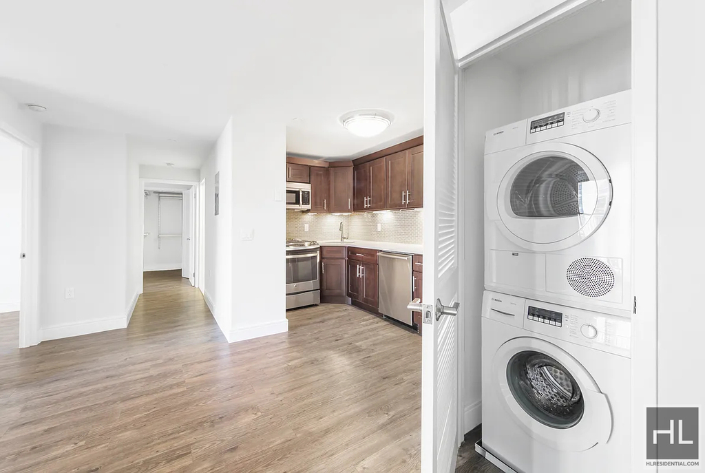 East 91st Street - Photo 0