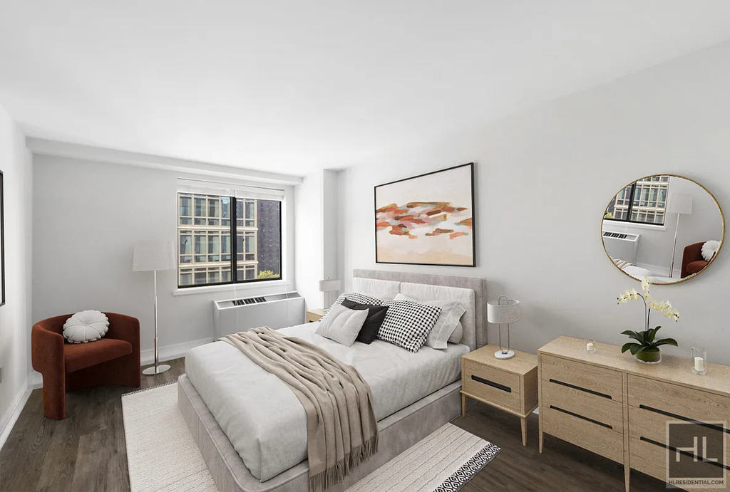 East 91st Street - Photo 3