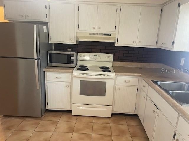 333 Lagoon Drive - Photo 2