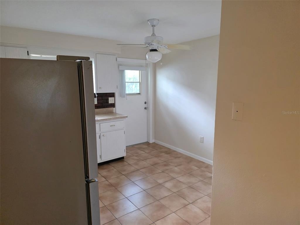 333 Lagoon Drive - Photo 3