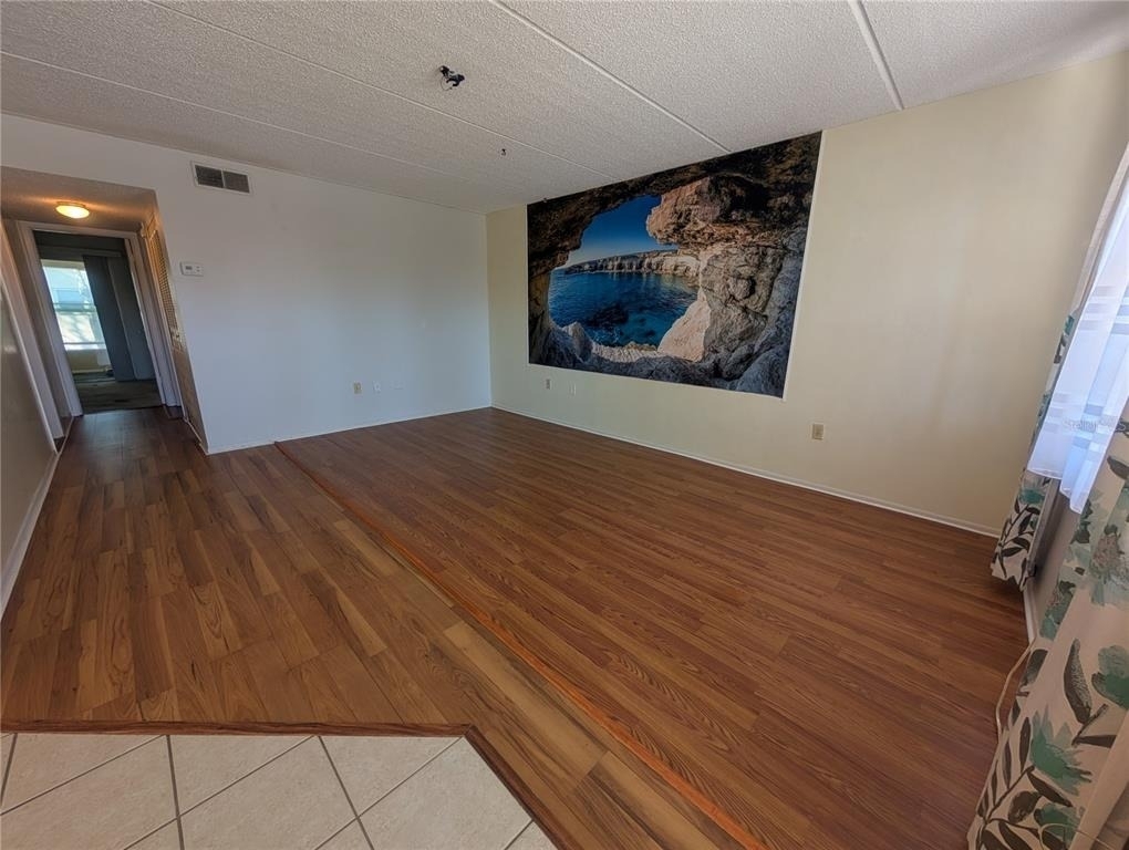 11620 Park Boulevard - Photo 3