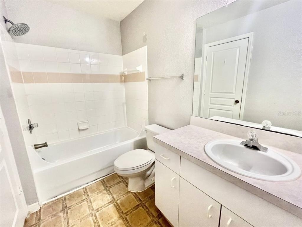 17110 Carrington Park Drive - Photo 17