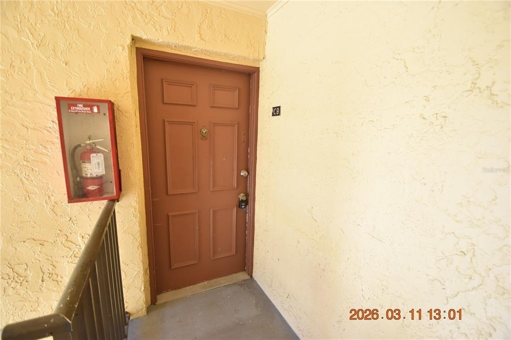 3910 44th Street N - Photo 2