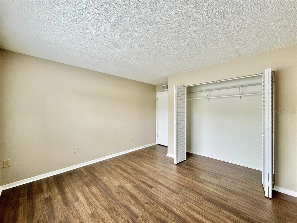 3323 Crystal Court E - Photo 17