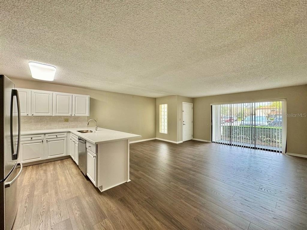 3323 Crystal Court E - Photo 7