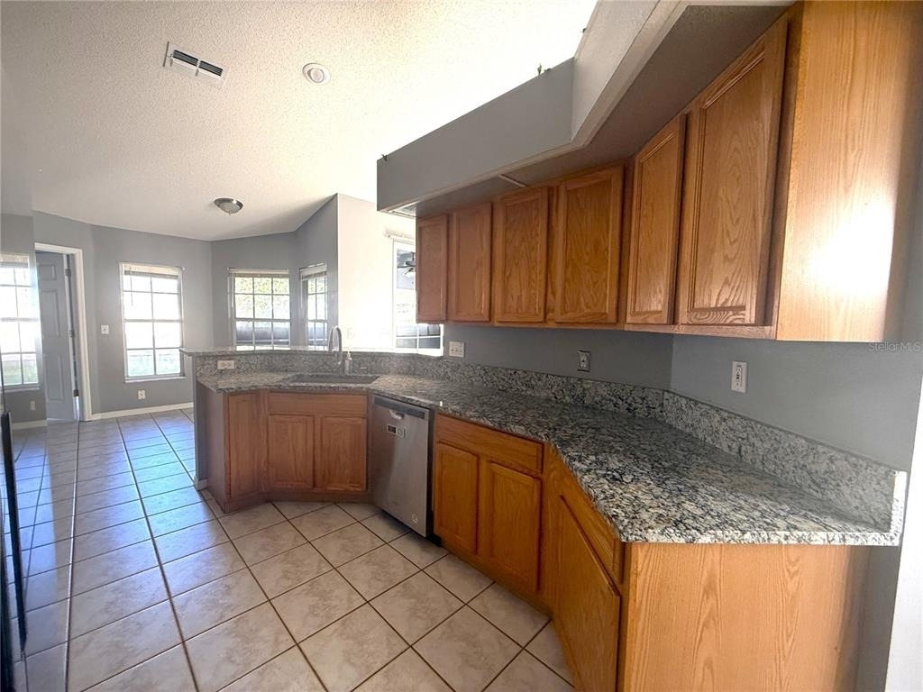 8839 Greenleaf Court - Photo 3