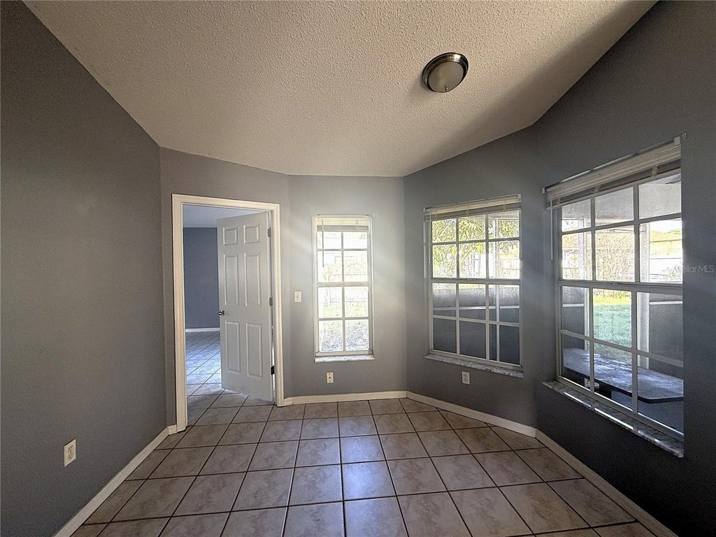 8839 Greenleaf Court - Photo 10