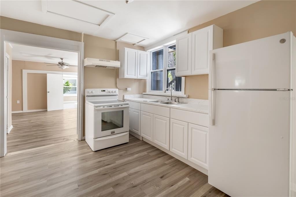 418 E Amelia Avenue - Photo 15
