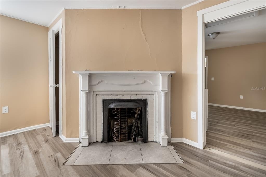 418 E Amelia Avenue - Photo 9