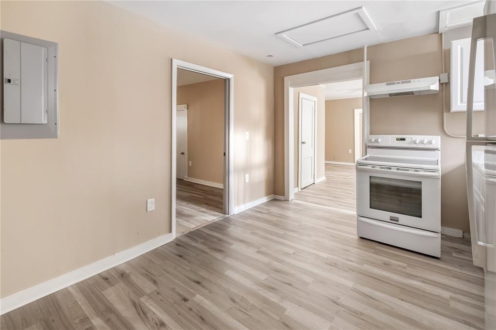 418 E Amelia Avenue - Photo 16