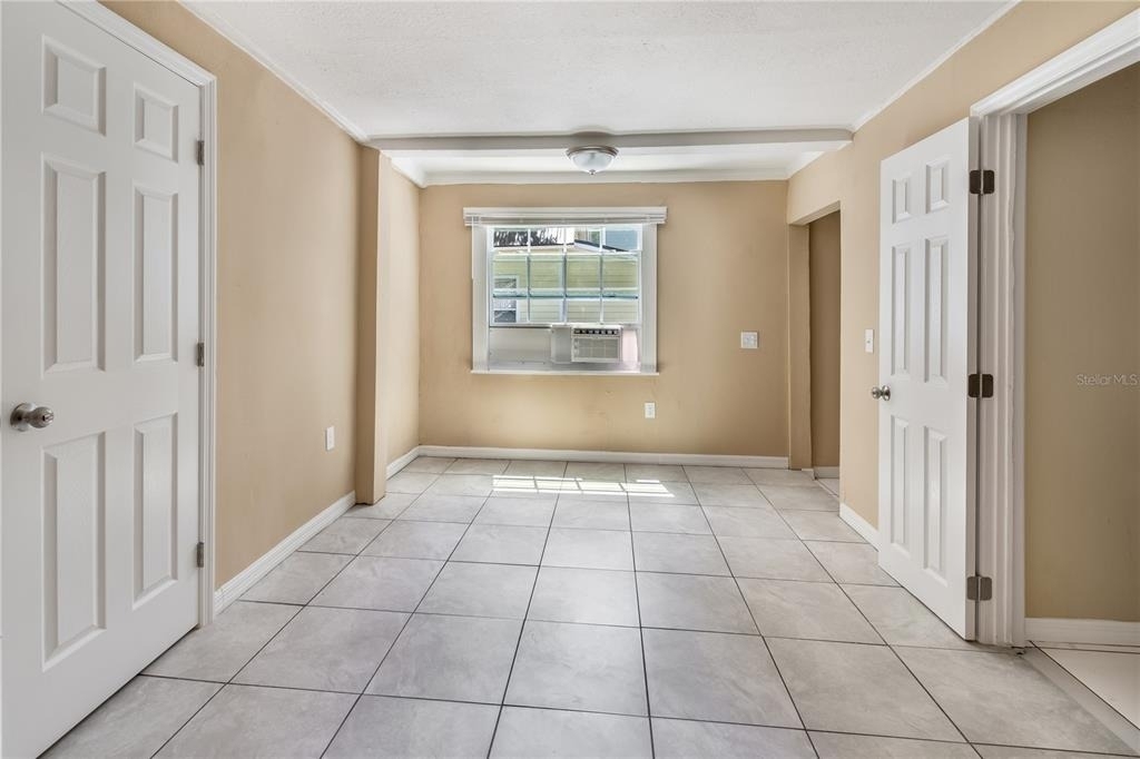 418 E Amelia Avenue - Photo 19