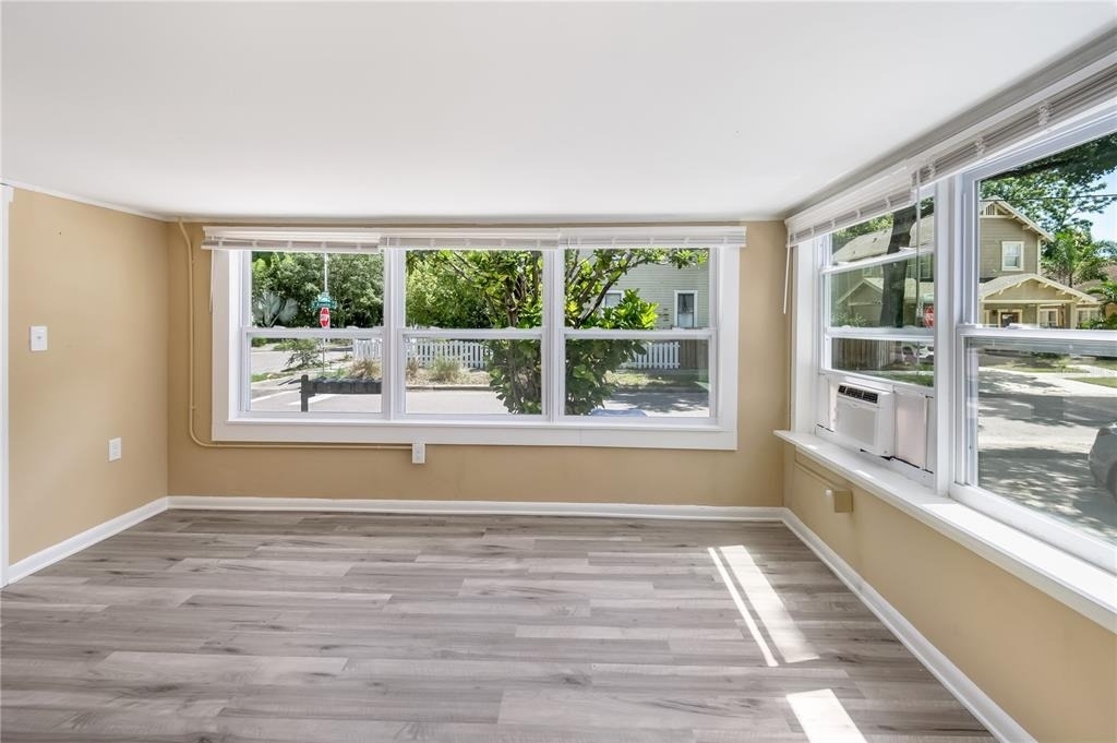 418 E Amelia Avenue - Photo 5