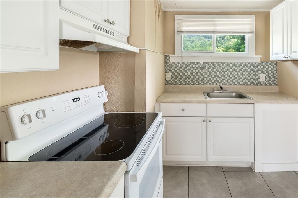 418 E Amelia Avenue - Photo 11