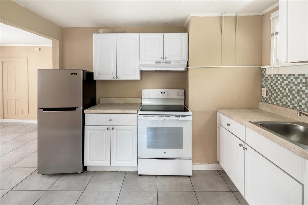 418 E Amelia Avenue - Photo 12