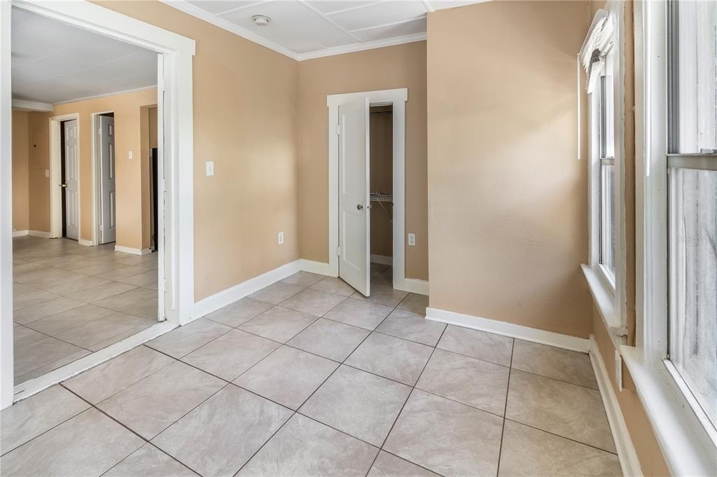 418 E Amelia Avenue - Photo 7