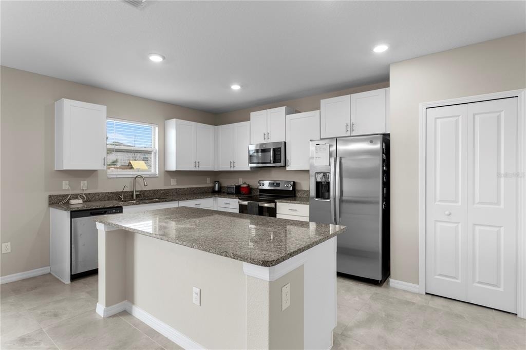 7109 Paradise Island Court - Photo 18