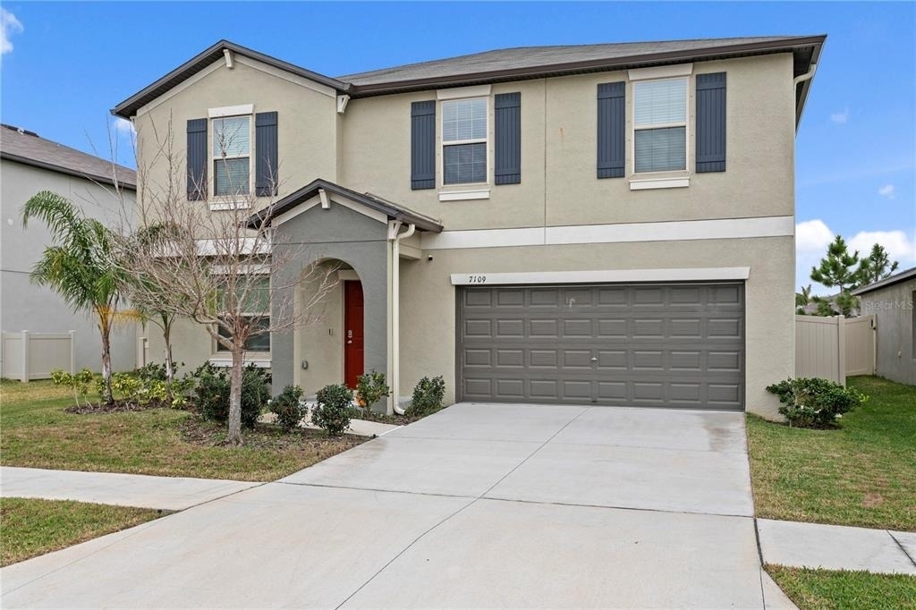 7109 Paradise Island Court - Photo 0