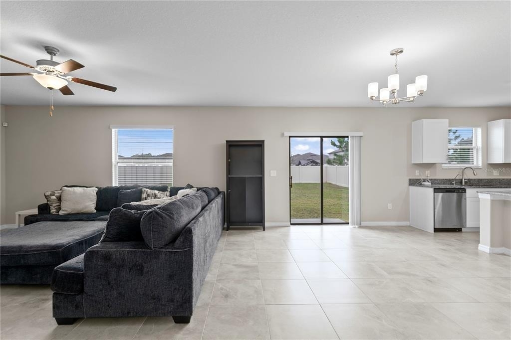 7109 Paradise Island Court - Photo 13