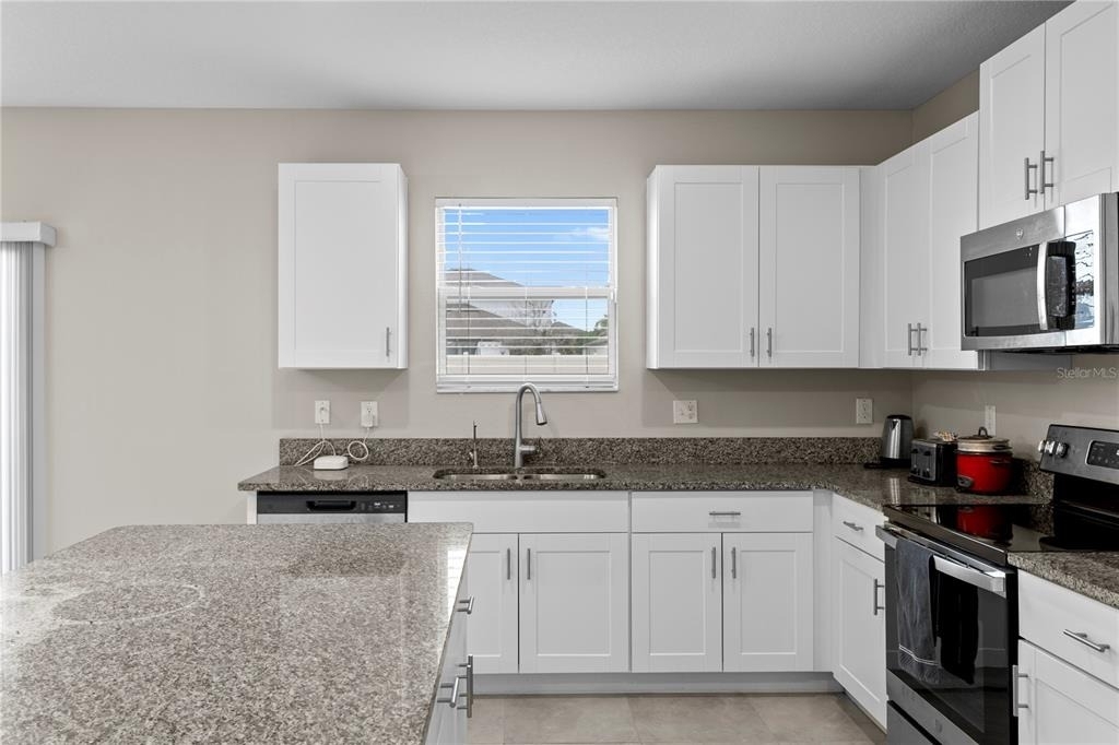7109 Paradise Island Court - Photo 19