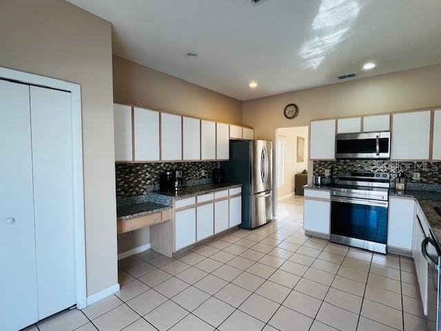 439 Bloomingdale Drive - Photo 2