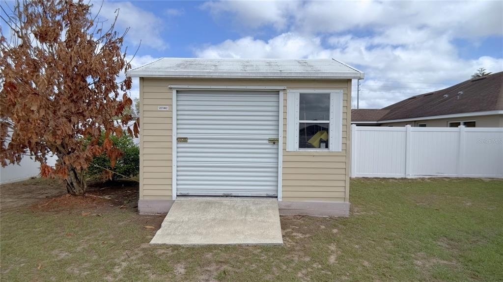 35901 Joewood Avenue - Photo 15